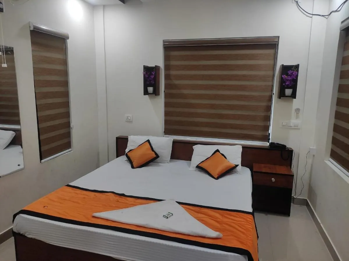 Pms Dhabi Residency Hotel Kottakkal 2*,  India